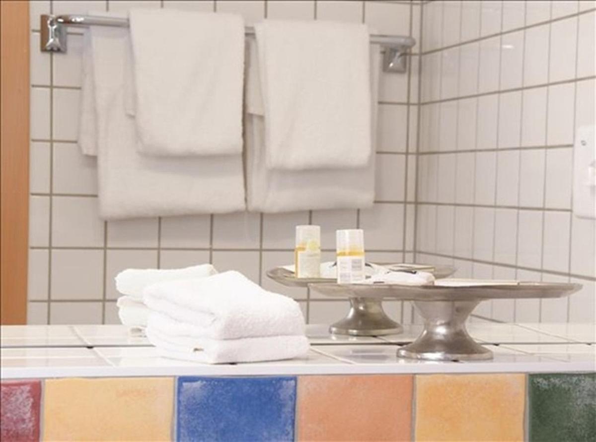 Hotel Zur Post ヘルシング・アム・アンマーゼー エクステリア 写真
